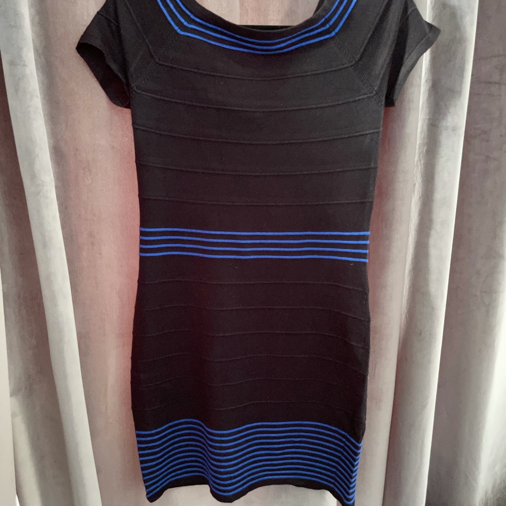 Max studio. Black with blue detail dress